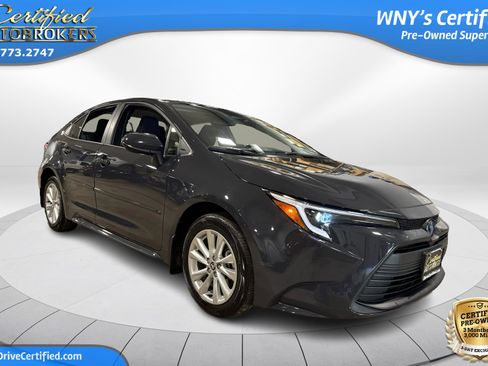 Used 2025 Toyota Corolla LE w/ LE Premium Package image 3