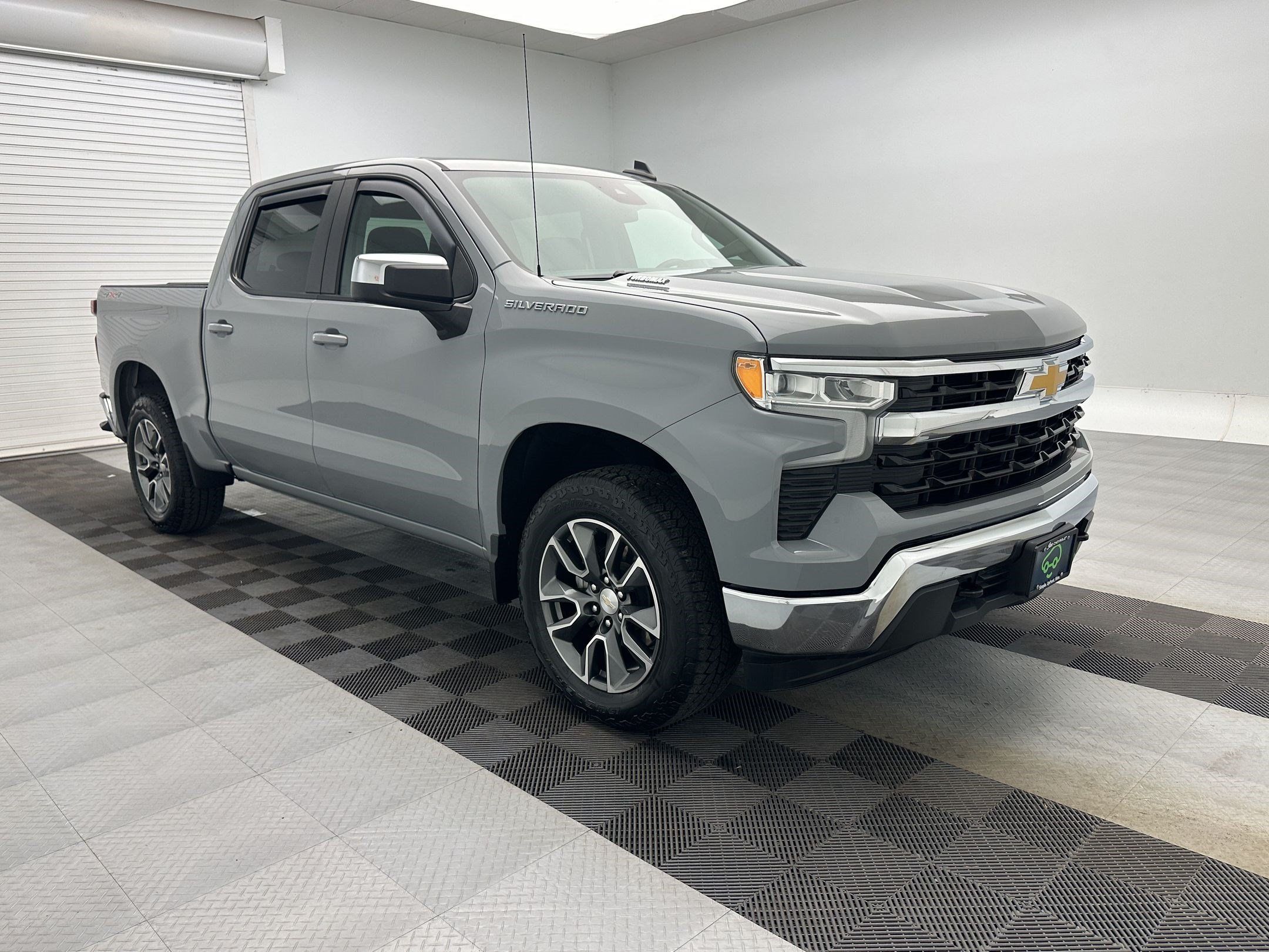 Certified 2024 Chevrolet Silverado 1500 LT AWD/4WD image 7