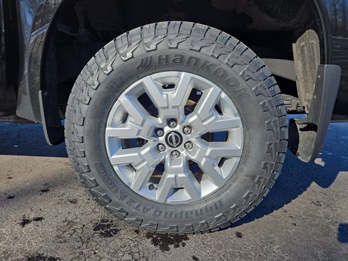 Certified 2023 Nissan Frontier SV w/ Technology Package image 11