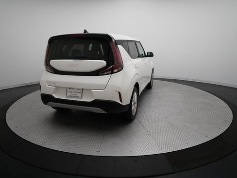 Certified 2023 Kia Soul LX w/ LX Technology Package image 33