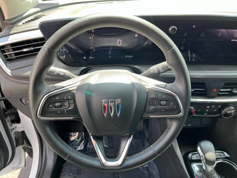 Used 2025 Buick Encore GX Preferred FWD image 30