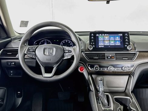 Used 2018 Honda Accord EX image 12