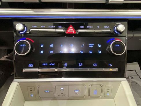 Used 2024 Hyundai Santa Fe Calligraphy image 21