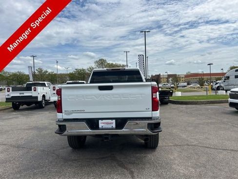 Used 2025 Chevrolet Silverado 2500 LT AWD/4WD image 4