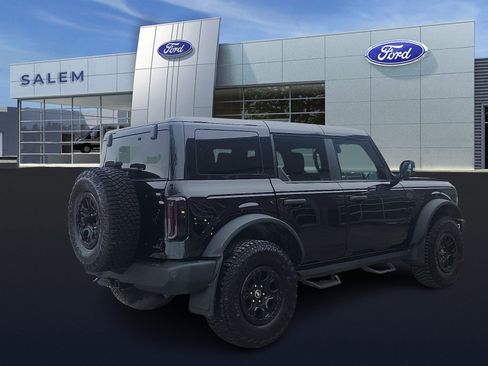 Used 2024 Ford Bronco Wildtrak image 4