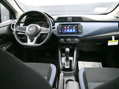 New 2025 Nissan Versa SV w/ Trunk Package FWD image 15