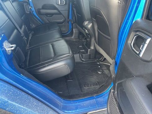 Used 2021 Jeep Wrangler Unlimited Sahara image 30