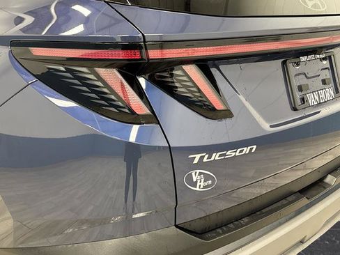 Used 2025 Hyundai Tucson Limited image 37