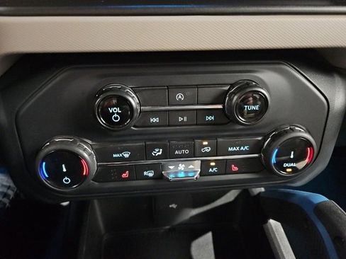 Used 2022 Ford Bronco Wildtrak image 21