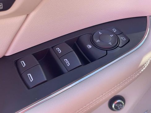 Used 2021 Buick Envision Avenir w/ Technology Package II image 15