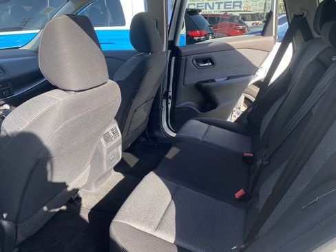Used 2023 Nissan Rogue SV FWD image 14