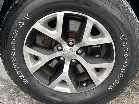 Used 2016 Jeep Cherokee Trailhawk w/ Leather Interior Group image 10