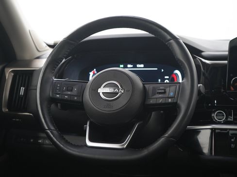 Used 2024 Nissan Pathfinder Platinum AWD/4WD image 20