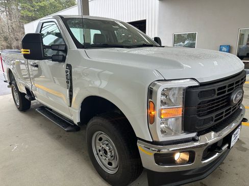 New 2026 Ford F250 XL w/ XL Chrome Package AWD/4WD image 9