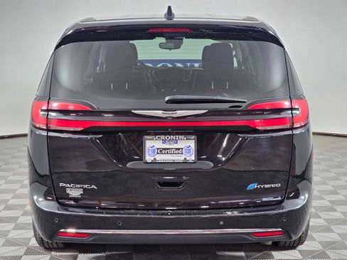 Used 2024 Chrysler Pacifica Limited FWD image 29