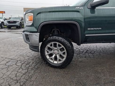 Used 2015 GMC Sierra 1500 SLT w/ SLT Crew Cab Value Package AWD/4WD image 2