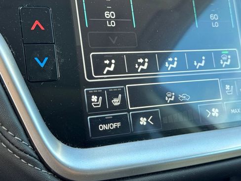 Used 2025 Subaru Outback Touring image 27