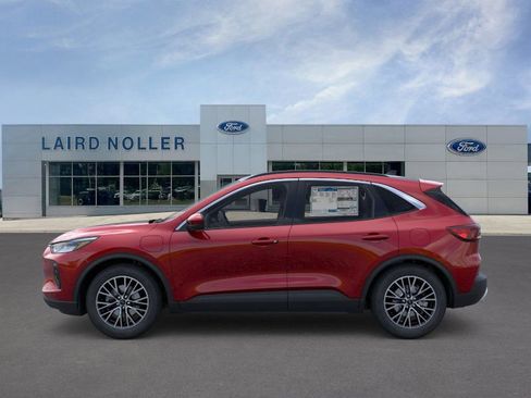 New 2025 Ford Escape SE w/ Class II Trailer Tow Package image 3