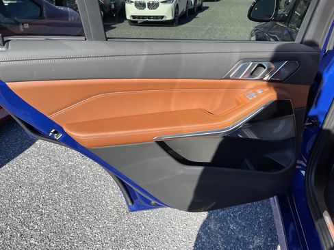 Certified 2025 BMW X7 M60i image 14