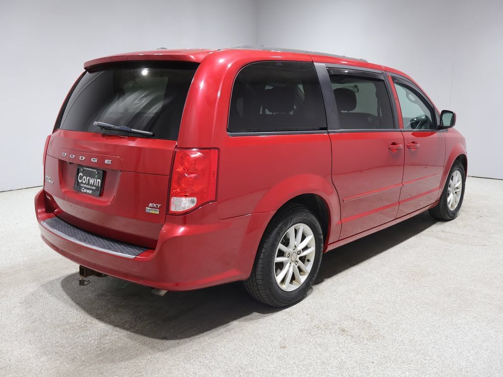 Used 2015 Dodge Grand Caravan SXT w/ Rear Park Assist Package FWD image 13