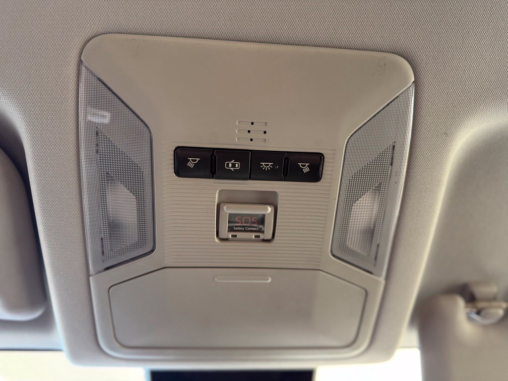 Used 2019 Toyota RAV4 LE w/ Carpet Mat Package FWD image 17
