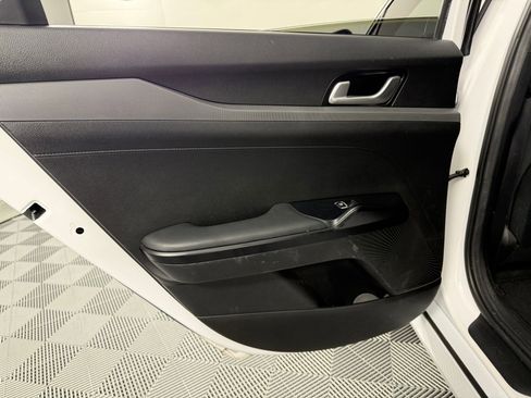 Used 2023 Kia K5 GT-Line image 24