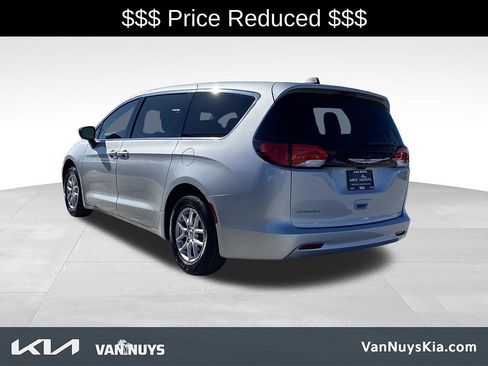 Used 2024 Chrysler Voyager LX FWD image 32