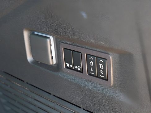 Certified 2024 Chevrolet Tahoe Premier w/ Max Trailering Package image 29