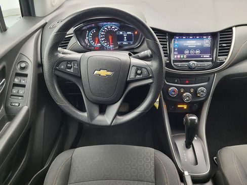 Used 2020 Chevrolet Trax LS w/ Tint and Cruise Package FWD image 22