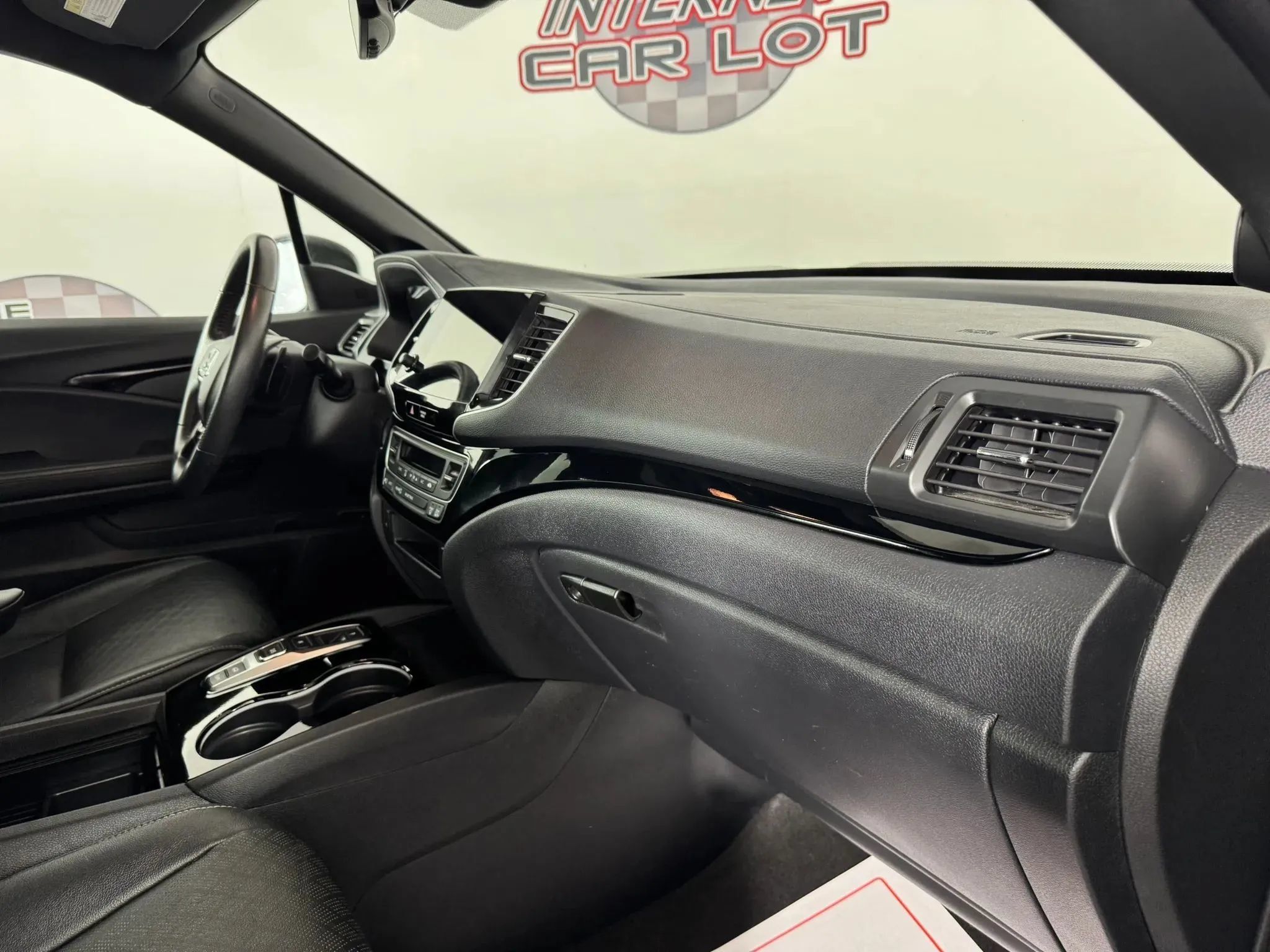 Used 2019 Honda Passport Touring image 12