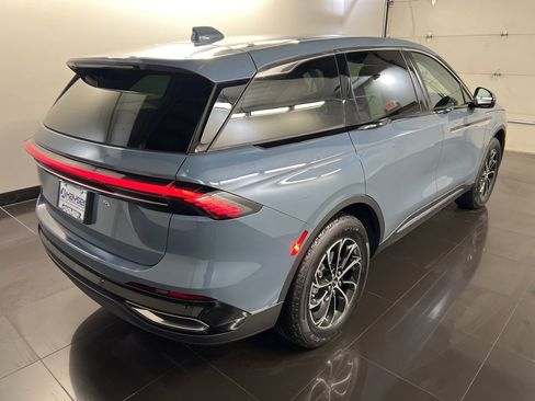 New 2026 Lincoln Nautilus Premier image 6