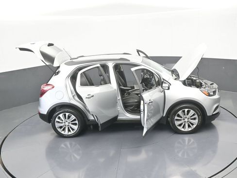 Used 2020 Buick Encore Preferred image 67