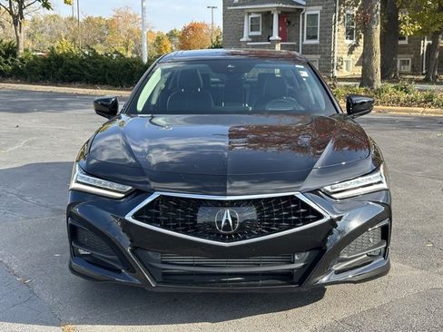 Used 2023 Acura TLX SH-AWD w/ Advance Package image 2