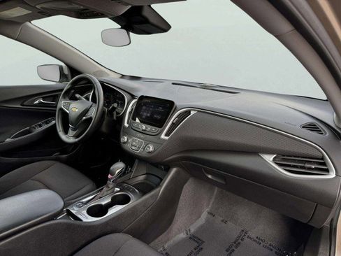 Used 2024 Chevrolet Malibu RS w/ LPO, Floor Liner Package image 48