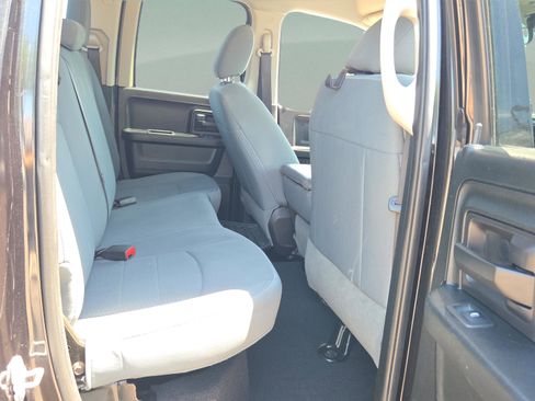 Used 2017 RAM 1500 Express w/ Black Ram 1500 Express Group image 14