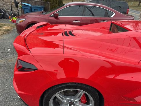 Used 2021 Chevrolet Corvette Stingray w/ Z51 Performance Package image 4