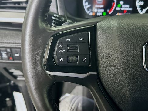 Used 2025 Honda Odyssey Sport-L image 16