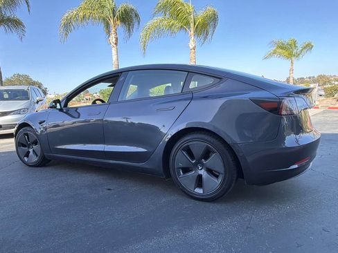 Used 2021 Tesla Model 3 Standard Range Plus RWD image 10