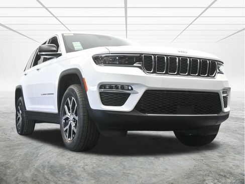 Used 2025 Jeep Grand Cherokee Limited image 63
