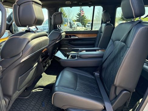 Used 2024 Jeep Grand Wagoneer L Series III AWD/4WD image 22