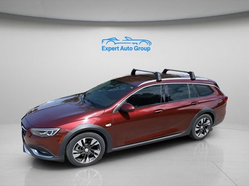 Used 2018 Buick Regal Preferred w/ Sights and Sounds Package AWD/4WD image 36