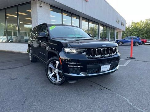 Used 2023 Jeep Grand Cherokee L Limited AWD/4WD image 3
