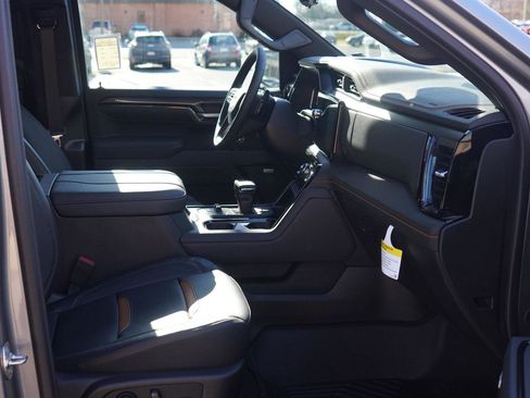 New 2025 GMC Sierra 1500 AT4 w/ AT4 Premium Package image 29
