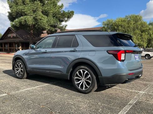 Used 2025 Ford Explorer ST-Line image 71