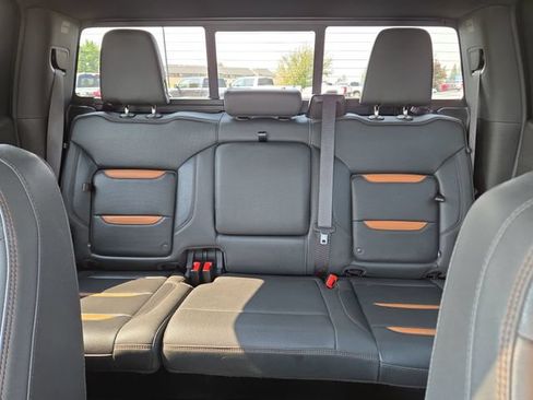 Used 2023 GMC Sierra 1500 AT4 w/ Technology Package AWD/4WD image 30