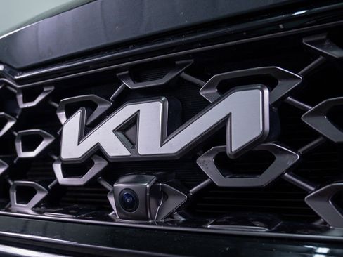 Used 2022 Kia Sorento SX Prestige w/ Rust Color Package AWD/4WD image 5