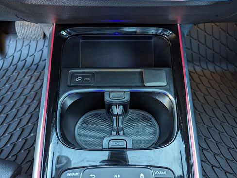 Used 2023 Mercedes-Benz GLB 250 4MATIC image 25