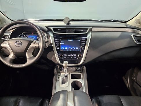 Used 2018 Nissan Murano Platinum image 10