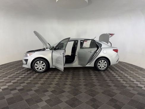 Certified 2022 Kia Rio S image 11