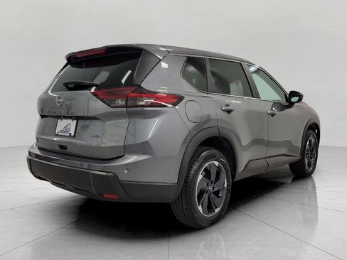 Used 2025 Nissan Rogue SV image 20
